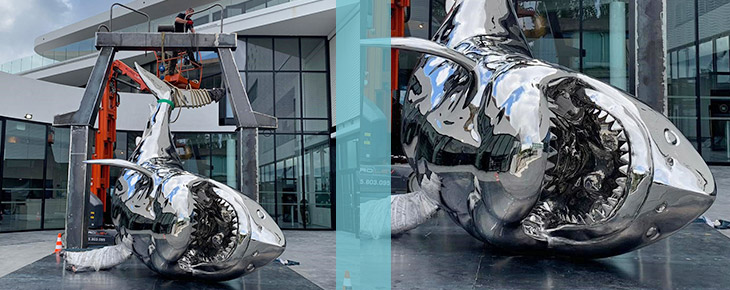 Un mégalodon à bordeaux